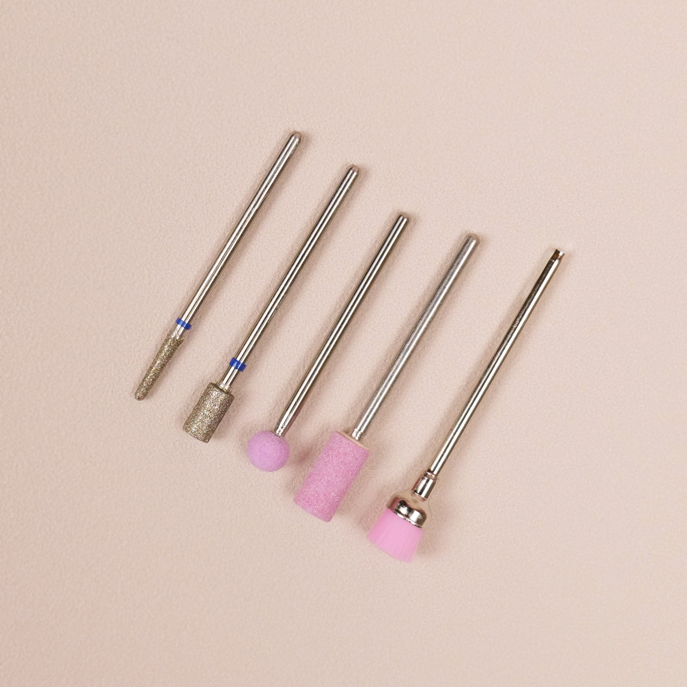 Zestaw frezów do manicure -