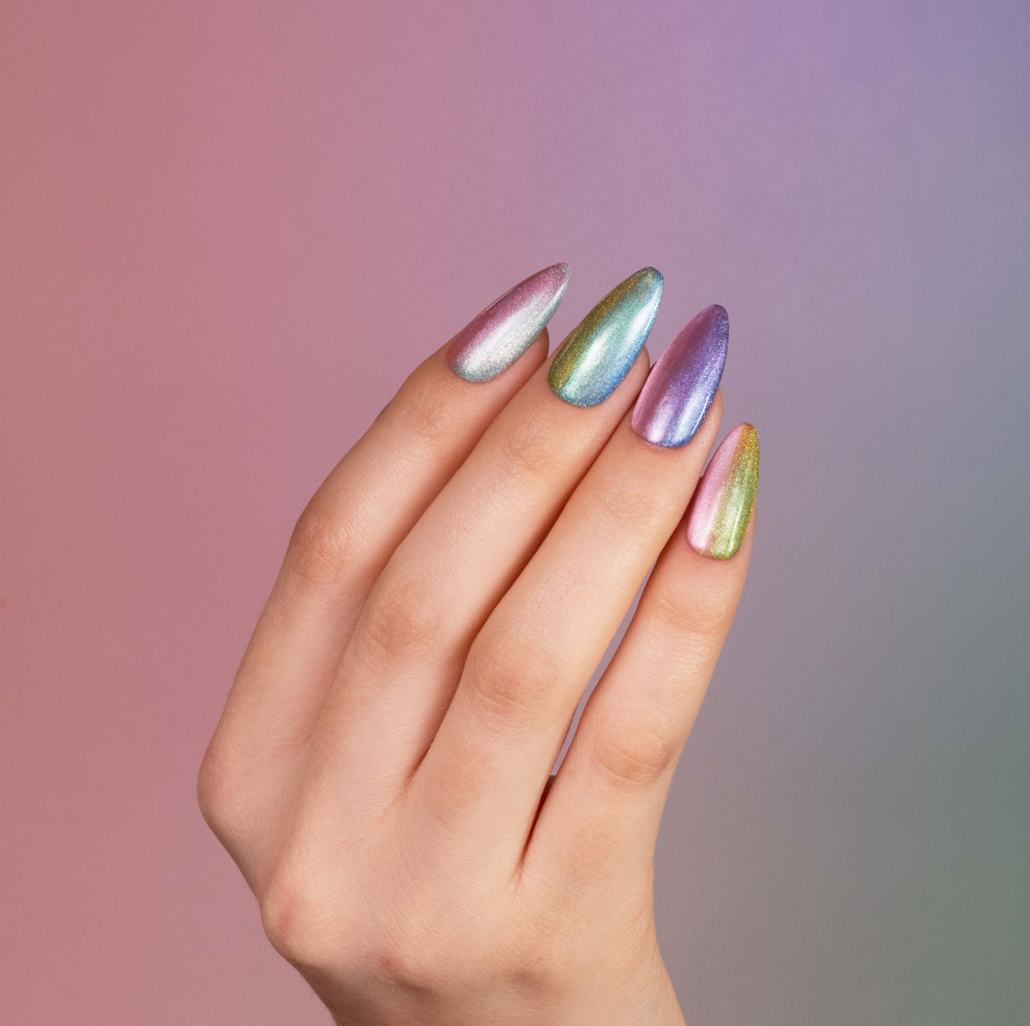 Cat-Eye-Maniküren Tutos