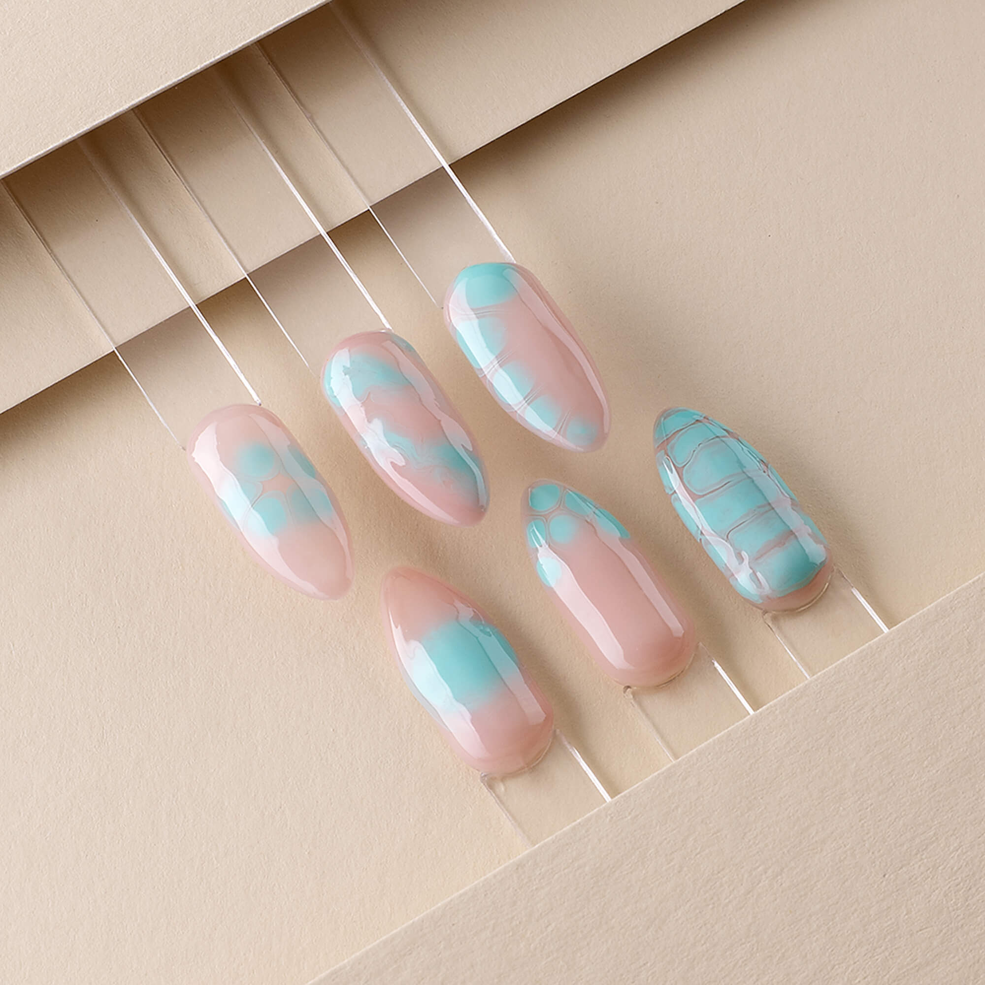 Lakier hybrydowy Blooming Gel