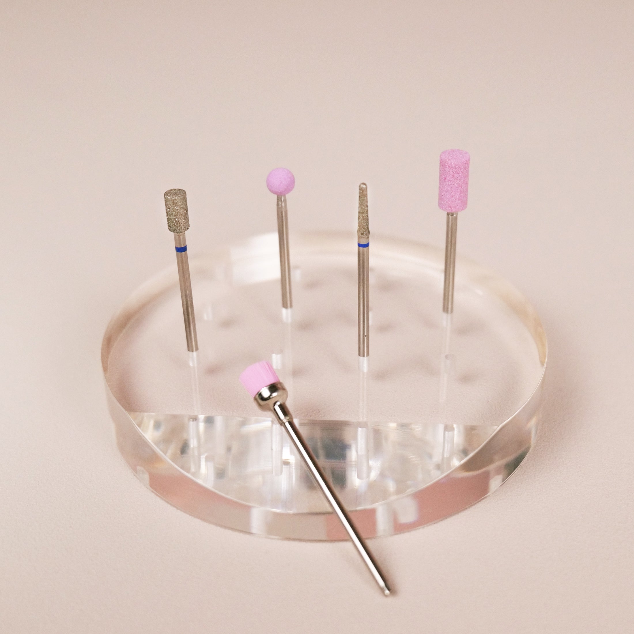 Zestaw frezów do manicure -